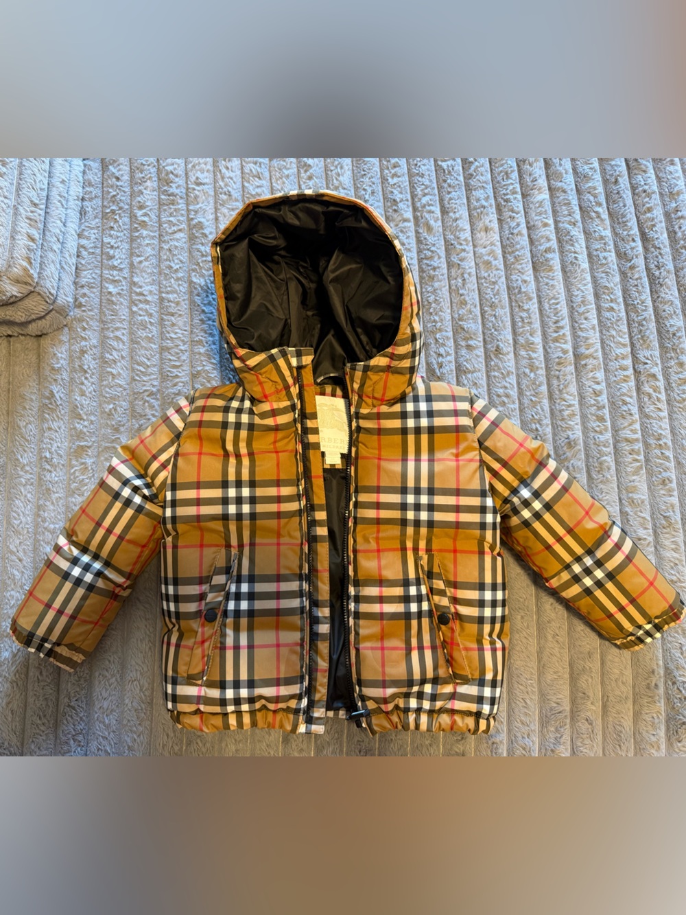 Burberry Kids Puffer Jacket in Classic Beige Check